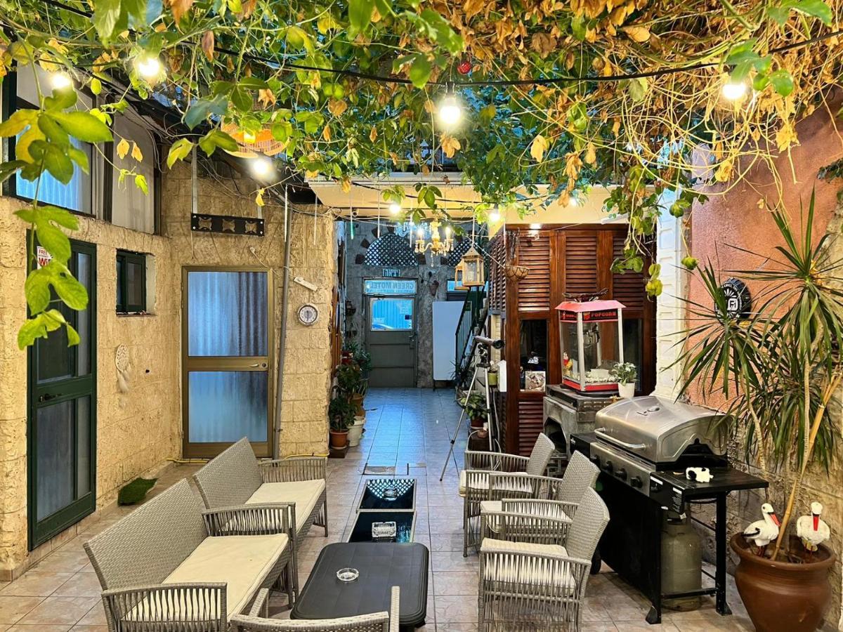 Grin-Motel Haifa Luaran gambar